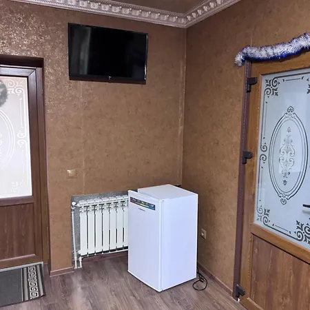 біля озера *