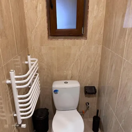 Hostel біля озера