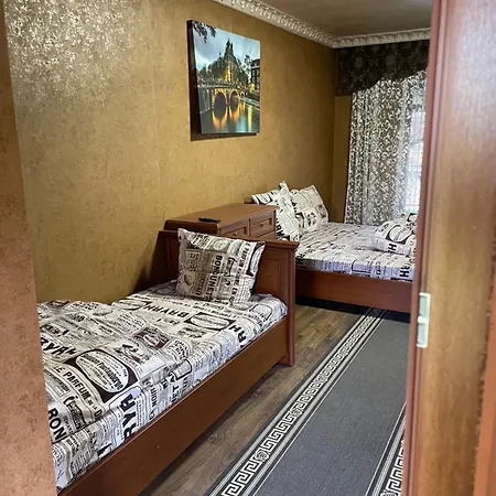 Hostel біля озера Moekatsjeve