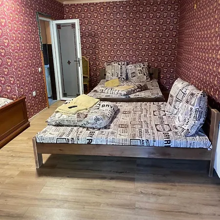 Vandrerhjem біля озера Mukatjevo