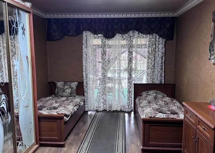 Hostel біля озера