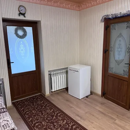 Hostel біля озера