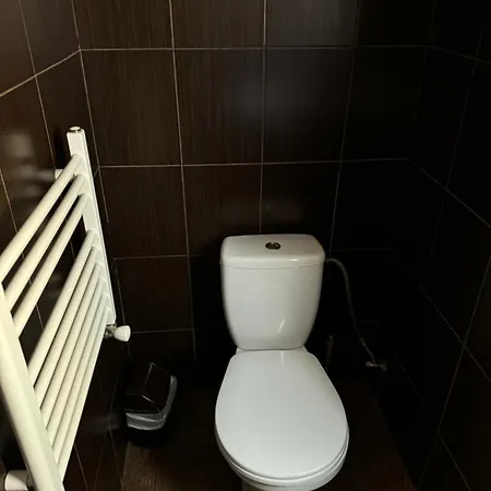 біля озера Hostel Mukaczewo